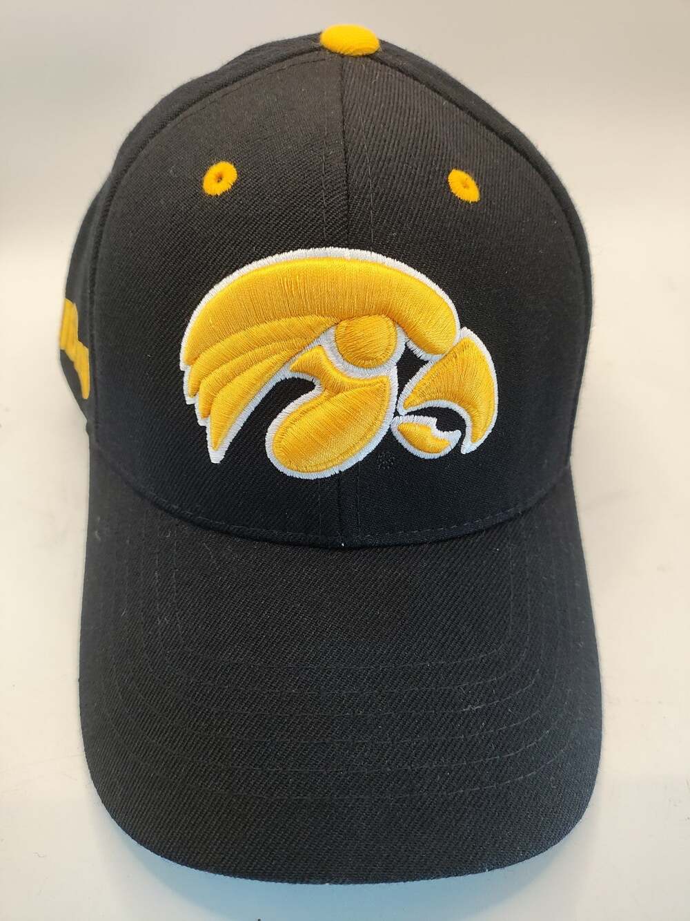 Iowa Hawkeyes Black Baseball Cap Hat One Size Fits Most Top of the World Big 10